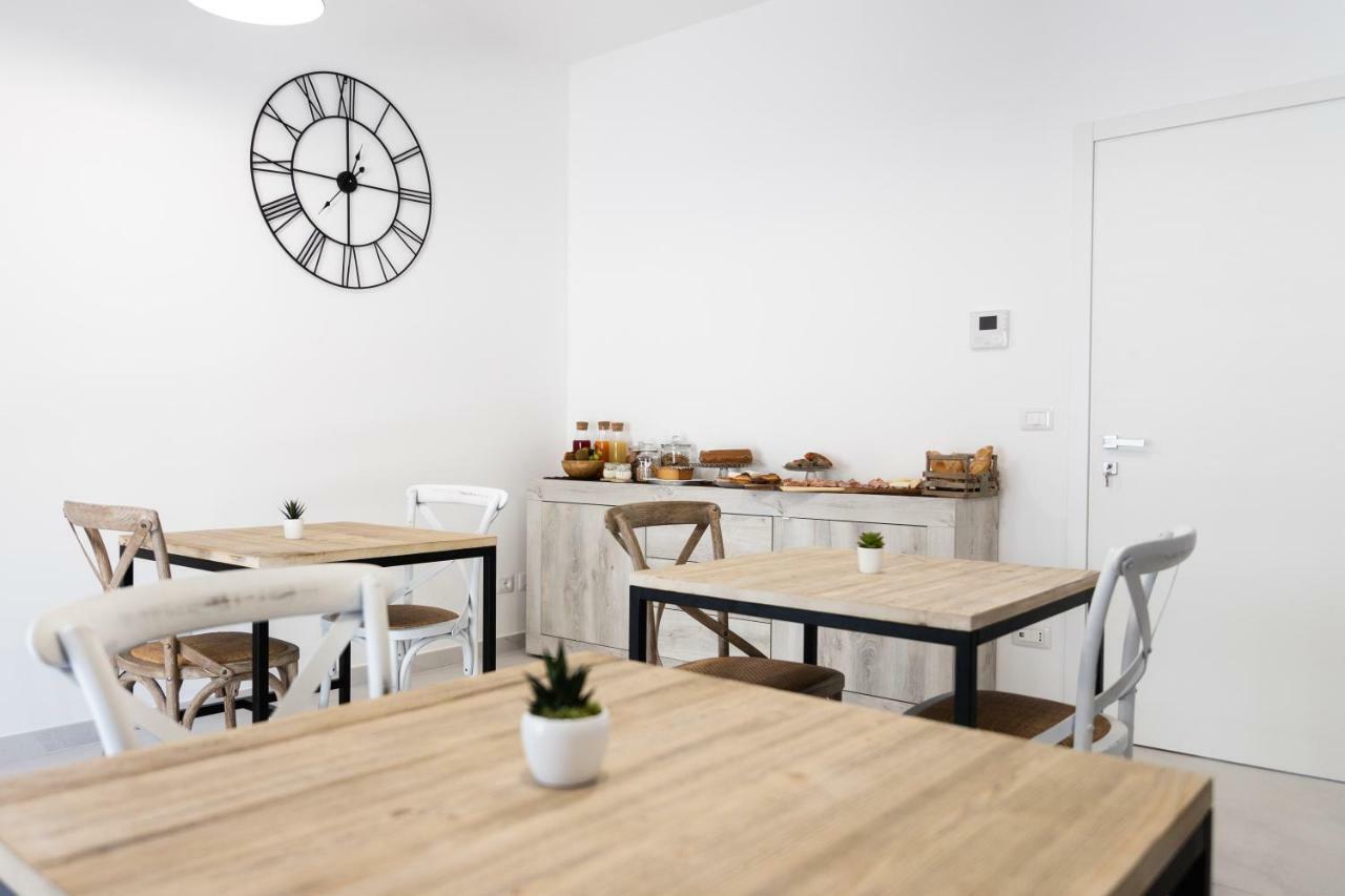 Bed and Breakfast Li Cetti Lecce Exterior foto
